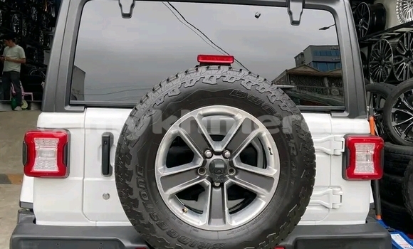 Buy Used Jeep Wrangler White Car in Thmar Kol in Battambang Province Buy Used Jeep Wrangler White Car in Thmar Kol in Battambang Province