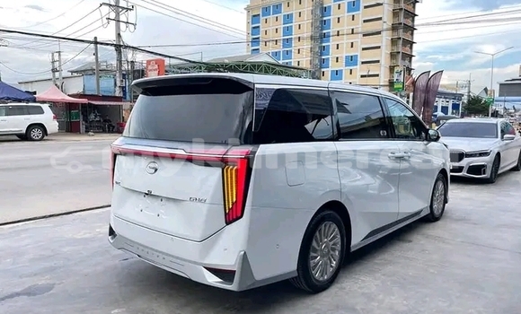 ទិញ បានប្រើ GAC Trumpchi GS8 White ឡាន} ក្នុង Cheom Ksan ក្នុង Preah Vihear Province ទិញ បានប្រើ GAC Trumpchi GS8 White ឡាន} ក្នុង Cheom Ksan ក្នុង Preah Vihear Province