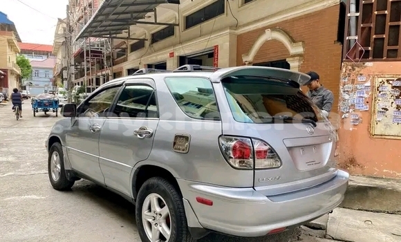 Acheter Occasion Voiture Lexus RX 330 Autre à Neak Leung, Prey Veng Province Acheter Occasion Voiture Lexus RX 330 Autre à Neak Leung, Prey Veng Province