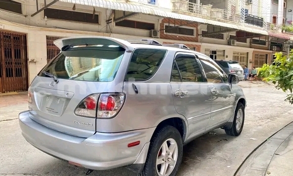 Acheter Occasion Voiture Lexus RX 330 Autre à Neak Leung, Prey Veng Province Acheter Occasion Voiture Lexus RX 330 Autre à Neak Leung, Prey Veng Province