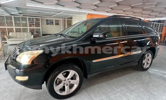 Acheter Occasion Voiture Lexus RX 330 Noir à Cheom Ksan, Preah Vihear Province Acheter Occasion Voiture Lexus RX 330 Noir à Cheom Ksan, Preah Vihear Province