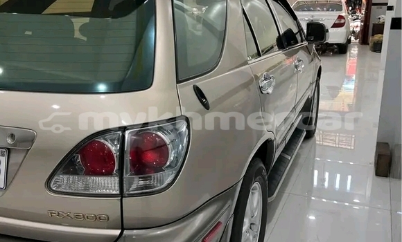 Acheter Occasion Voiture Lexus RX 300 Autre à Koulen, Preah Vihear Province Acheter Occasion Voiture Lexus RX 300 Autre à Koulen, Preah Vihear Province