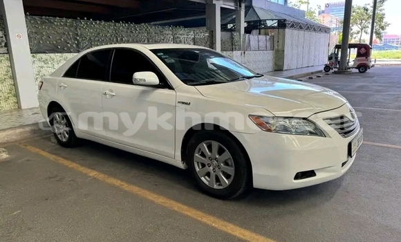 Acheter Occasion Voiture Toyota Camry Blanc à Cheom Ksan, Preah Vihear Province Acheter Occasion Voiture Toyota Camry Blanc à Cheom Ksan, Preah Vihear Province