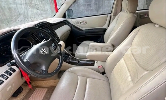 Acheter Occasion Voiture Toyota Highlander Autre à Cheom Ksan, Preah Vihear Province Acheter Occasion Voiture Toyota Highlander Autre à Cheom Ksan, Preah Vihear Province