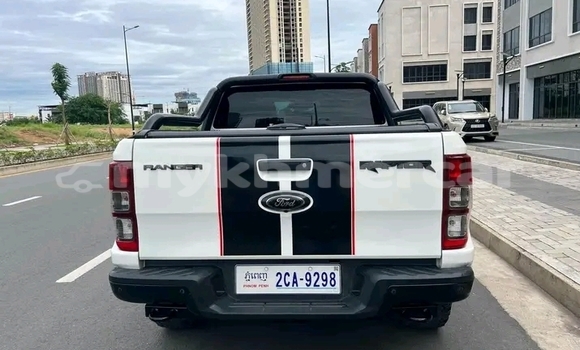 Acheter Occasion Voiture Range Rover Range Rover Autre à Cheom Ksan, Preah Vihear Province Acheter Occasion Voiture Range Rover Range Rover Autre à Cheom Ksan, Preah Vihear Province