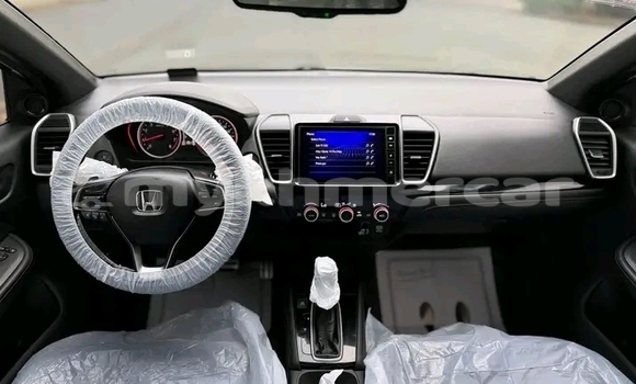 Buy Used Honda City White Car in Cheom Ksan in Preah Vihear Province