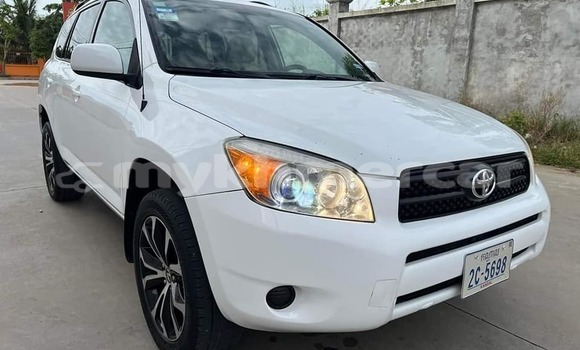 Buy Used Toyota RAV4 White Car in Chbar Mon in Kampong Speu Province Buy Used Toyota RAV4 White Car in Chbar Mon in Kampong Speu Province