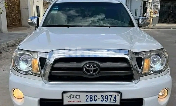 Acheter Occasion Voiture Toyota Tacoma Blanc à Chbar Mon, Kampong Speu Province Acheter Occasion Voiture Toyota Tacoma Blanc à Chbar Mon, Kampong Speu Province