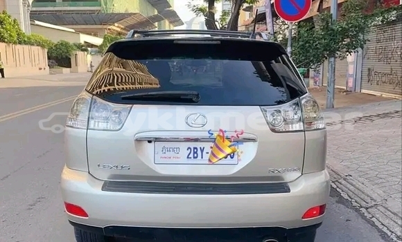 Acheter Occasion Voiture Lexus RX 330 Autre à Chbar Mon, Kampong Speu Province Acheter Occasion Voiture Lexus RX 330 Autre à Chbar Mon, Kampong Speu Province