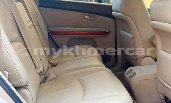 Acheter Occasion Voiture Lexus RX 330 Autre à Chbar Mon, Kampong Speu Province Acheter Occasion Voiture Lexus RX 330 Autre à Chbar Mon, Kampong Speu Province