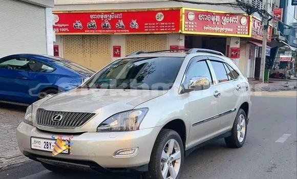 Acheter Occasion Voiture Lexus RX 330 Autre à Chbar Mon, Kampong Speu Province Acheter Occasion Voiture Lexus RX 330 Autre à Chbar Mon, Kampong Speu Province