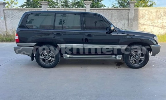 Buy Used Toyota Land Cruiser Other Car in Battambang in Battambang Province Buy Used Toyota Land Cruiser Other Car in Battambang in Battambang Province