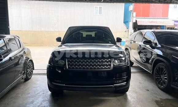 Acheter Occasion Voiture Range Rover Evoque Noir à Chbar Mon, Kampong Speu Province Acheter Occasion Voiture Range Rover Evoque Noir à Chbar Mon, Kampong Speu Province