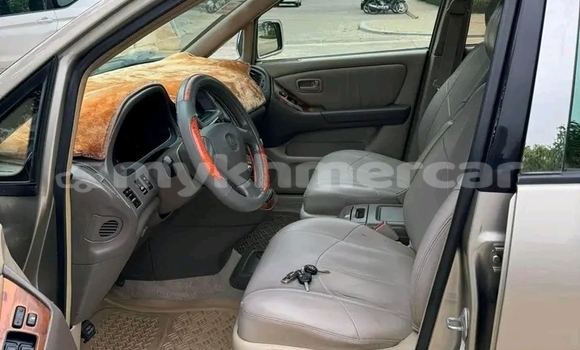 Acheter Occasion Voiture Lexus RX 300 Autre à Chbar Mon, Kampong Speu Province Acheter Occasion Voiture Lexus RX 300 Autre à Chbar Mon, Kampong Speu Province