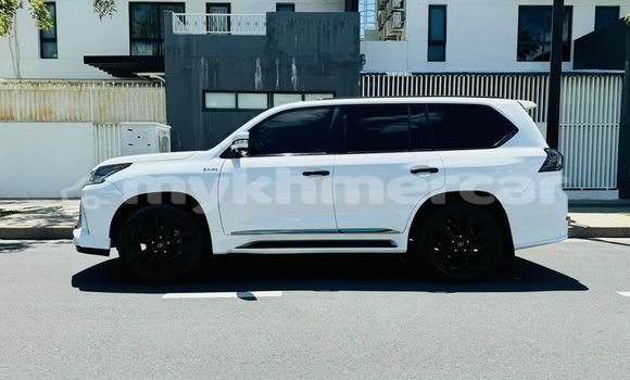 Buy Used Lexus LX 570 White Car in Bavet in Svay Rieng Province Buy Used Lexus LX 570 White Car in Bavet in Svay Rieng Province