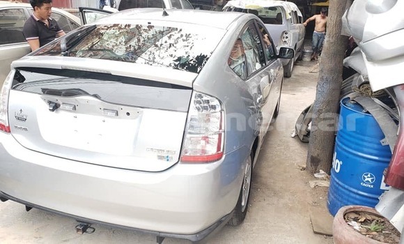 Buy Used Toyota Prius Other Car in Banteay Meanchey in Banteay Meanchey Province Buy Used Toyota Prius Other Car in Banteay Meanchey in Banteay Meanchey Province