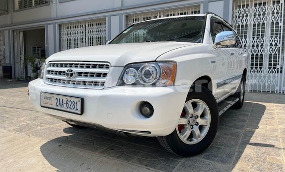 Buy Used Toyota Highlander White Car in Chbar Mon in Kampong Speu Province Buy Used Toyota Highlander White Car in Chbar Mon in Kampong Speu Province