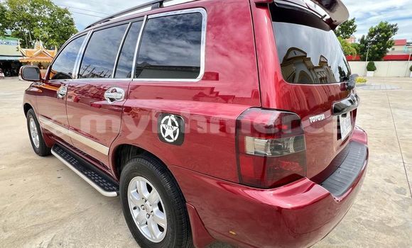 Buy Used Toyota Highlander Red Car in Chbar Mon in Kampong Speu Province Buy Used Toyota Highlander Red Car in Chbar Mon in Kampong Speu Province