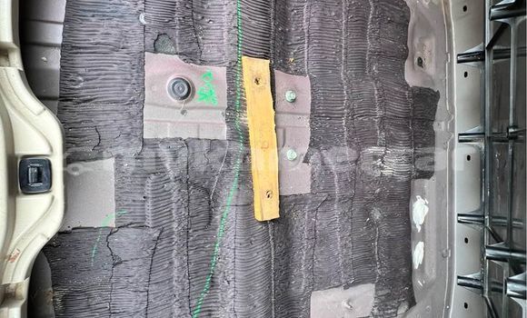 Buy Used Toyota Highlander Red Car in Chbar Mon in Kampong Speu Province Buy Used Toyota Highlander Red Car in Chbar Mon in Kampong Speu Province