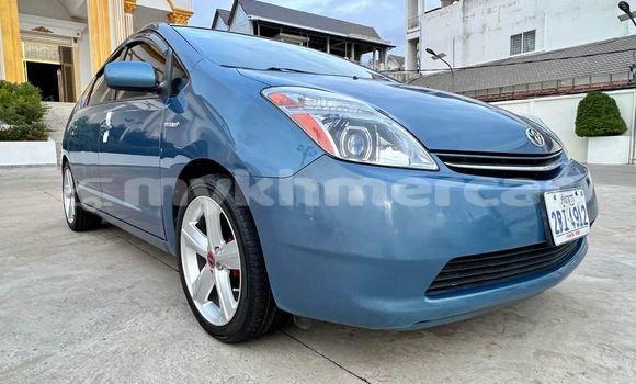Buy Used Toyota Prius Blue Car in Doun Kaev in Takeo Province Buy Used Toyota Prius Blue Car in Doun Kaev in Takeo Province