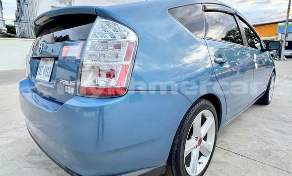 Buy Used Toyota Prius Blue Car in Doun Kaev in Takeo Province Buy Used Toyota Prius Blue Car in Doun Kaev in Takeo Province