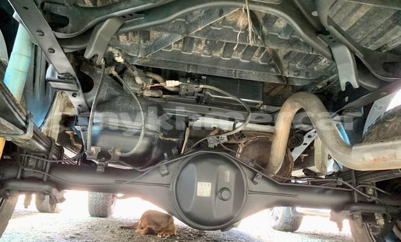 Buy Used Toyota Tacoma White Car in Chbar Mon in Kampong Speu Province Buy Used Toyota Tacoma White Car in Chbar Mon in Kampong Speu Province