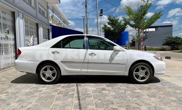 Buy Used Toyota Camry White Car in Chbar Mon in Kampong Speu Province Buy Used Toyota Camry White Car in Chbar Mon in Kampong Speu Province