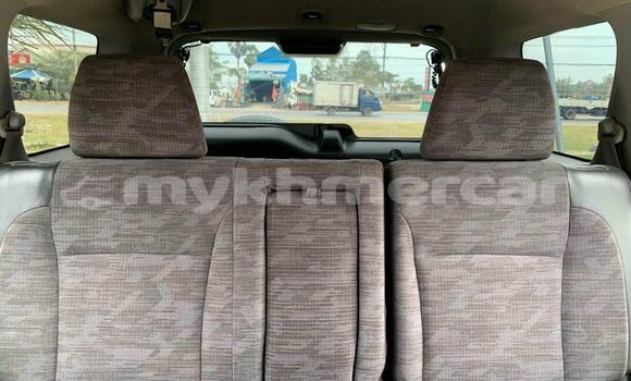 Buy Used Honda CR–V Other Car in Chbar Mon in Kampong Speu Province Buy Used Honda CR–V Other Car in Chbar Mon in Kampong Speu Province