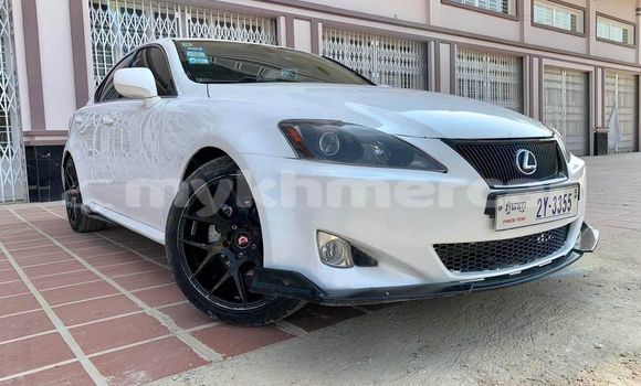 Buy Used Lexus IS White Car in Chbar Mon in Kampong Speu Province
