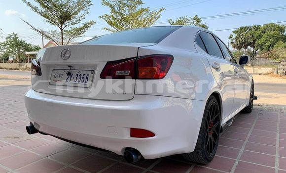 Buy Used Lexus IS White Car in Chbar Mon in Kampong Speu Province Buy Used Lexus IS White Car in Chbar Mon in Kampong Speu Province
