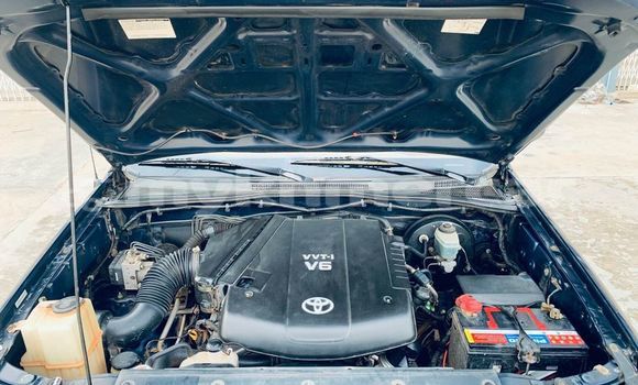 Buy Used Toyota Tacoma Blue Car in Chbar Mon in Kampong Speu Province Buy Used Toyota Tacoma Blue Car in Chbar Mon in Kampong Speu Province