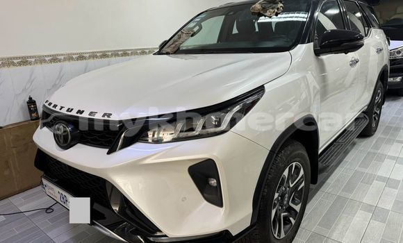 Buy Used Toyota Fortuner White Car in Chbar Mon in Kampong Speu Province Buy Used Toyota Fortuner White Car in Chbar Mon in Kampong Speu Province