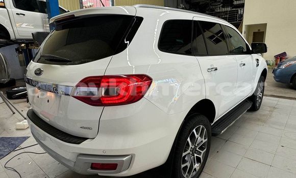 Buy Used Ford Everest White Car in Chbar Mon in Kampong Speu Province Buy Used Ford Everest White Car in Chbar Mon in Kampong Speu Province