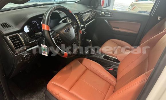 Buy Used Ford Everest White Car in Chbar Mon in Kampong Speu Province Buy Used Ford Everest White Car in Chbar Mon in Kampong Speu Province