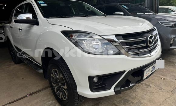 Buy Used Mazda BT-50 White Car in Chbar Mon in Kampong Speu Province Buy Used Mazda BT-50 White Car in Chbar Mon in Kampong Speu Province