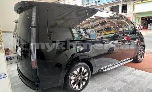 Buy Used Hyundai Starex Black Car in Battambang in Battambang Province Buy Used Hyundai Starex Black Car in Battambang in Battambang Province