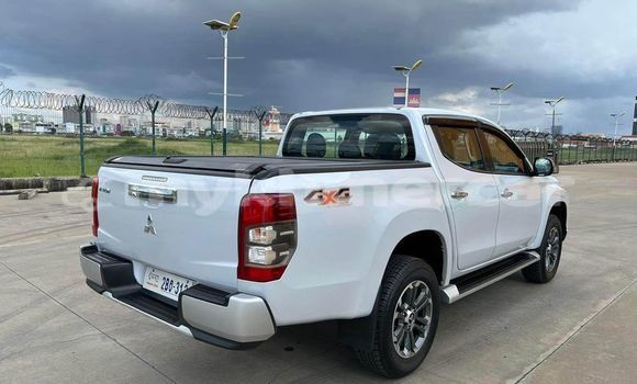 Buy Used Mitsubishi Triton White Car in Bavet in Svay Rieng Province Buy Used Mitsubishi Triton White Car in Bavet in Svay Rieng Province