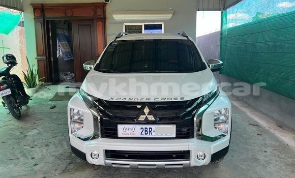Buy Used Mitsubishi Xpander White Car in Cheom Ksan in Preah Vihear Province Buy Used Mitsubishi Xpander White Car in Cheom Ksan in Preah Vihear Province