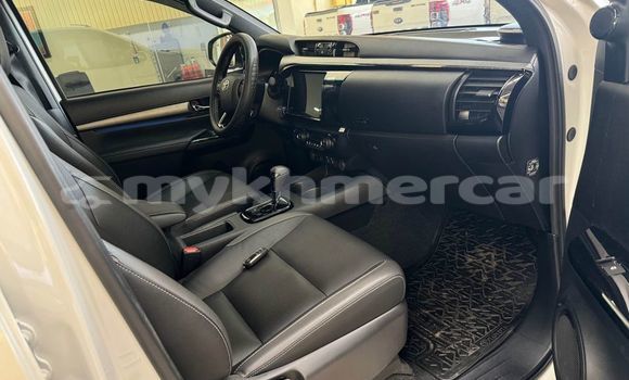 Buy Used Toyota Ractis White Car in Bavet in Svay Rieng Province Buy Used Toyota Ractis White Car in Bavet in Svay Rieng Province