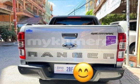 ទិញ បានប្រើ Range Rover Range Rover White ឡាន} ក្នុង Cheom Ksan ក្នុង Preah Vihear Province ទិញ បានប្រើ Range Rover Range Rover White ឡាន} ក្នុង Cheom Ksan ក្នុង Preah Vihear Province