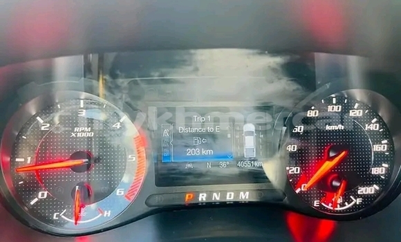 Buy Used Range Rover Range Rover White Car in Cheom Ksan in Preah Vihear Province