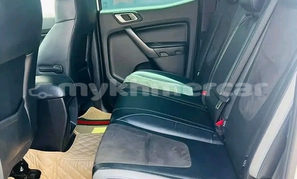 ទិញ បានប្រើ Range Rover Range Rover White ឡាន} ក្នុង Cheom Ksan ក្នុង Preah Vihear Province ទិញ បានប្រើ Range Rover Range Rover White ឡាន} ក្នុង Cheom Ksan ក្នុង Preah Vihear Province