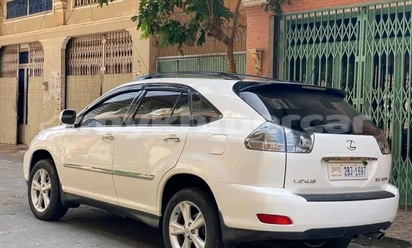 ទិញ បានប្រើ Lexus RX White ឡាន} ក្នុង Cheom Ksan ក្នុង Preah Vihear Province ទិញ បានប្រើ Lexus RX White ឡាន} ក្នុង Cheom Ksan ក្នុង Preah Vihear Province
