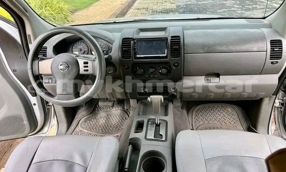 ទិញ បានប្រើ Nissan Frontier White ឡាន} ក្នុង Chbar Mon ក្នុង Kampong Speu Province ទិញ បានប្រើ Nissan Frontier White ឡាន} ក្នុង Chbar Mon ក្នុង Kampong Speu Province