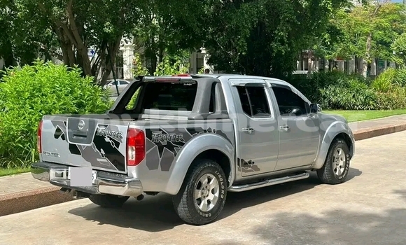 ទិញ បានប្រើ Nissan Frontier White ឡាន} ក្នុង Chbar Mon ក្នុង Kampong Speu Province ទិញ បានប្រើ Nissan Frontier White ឡាន} ក្នុង Chbar Mon ក្នុង Kampong Speu Province