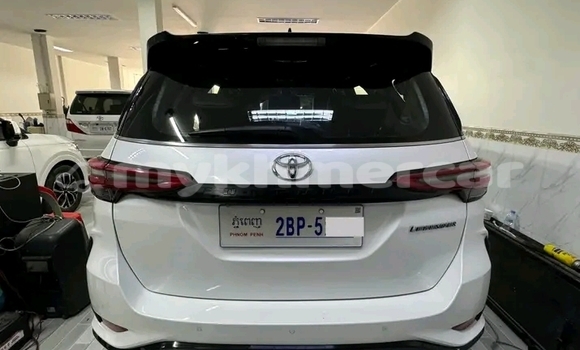 ទិញ បានប្រើ Toyota Fortuner White ឡាន} ក្នុង Chbar Mon ក្នុង Kampong Speu Province ទិញ បានប្រើ Toyota Fortuner White ឡាន} ក្នុង Chbar Mon ក្នុង Kampong Speu Province
