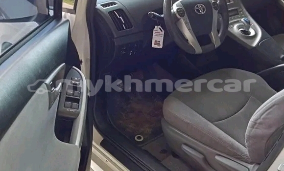 ទិញ បានប្រើ Toyota Prius White ឡាន} ក្នុង Chbar Mon ក្នុង Kampong Speu Province ទិញ បានប្រើ Toyota Prius White ឡាន} ក្នុង Chbar Mon ក្នុង Kampong Speu Province
