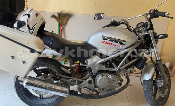 Buy Used Honda VTR Silver Bike in Phnom Penh in Phnom Penh