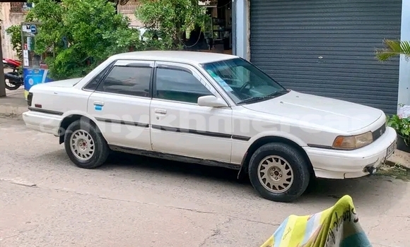 Acheter Occasion Voiture Toyota Camry Blanc à Khemarak Phoumin, Koh Kong Province Acheter Occasion Voiture Toyota Camry Blanc à Khemarak Phoumin, Koh Kong Province