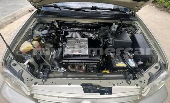 Acheter Occasion Voiture Toyota Highlander Autre à Khŭm Sráng, Kampong Speu Province Acheter Occasion Voiture Toyota Highlander Autre à Khŭm Sráng, Kampong Speu Province